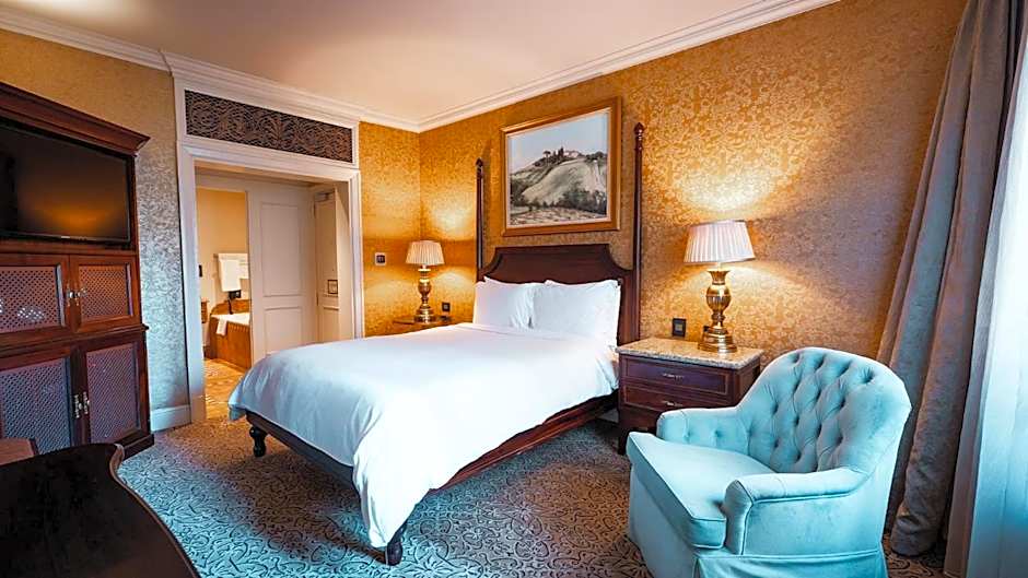 Palazzo Hotel