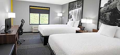 Super 8 by Wyndham Salina I-70