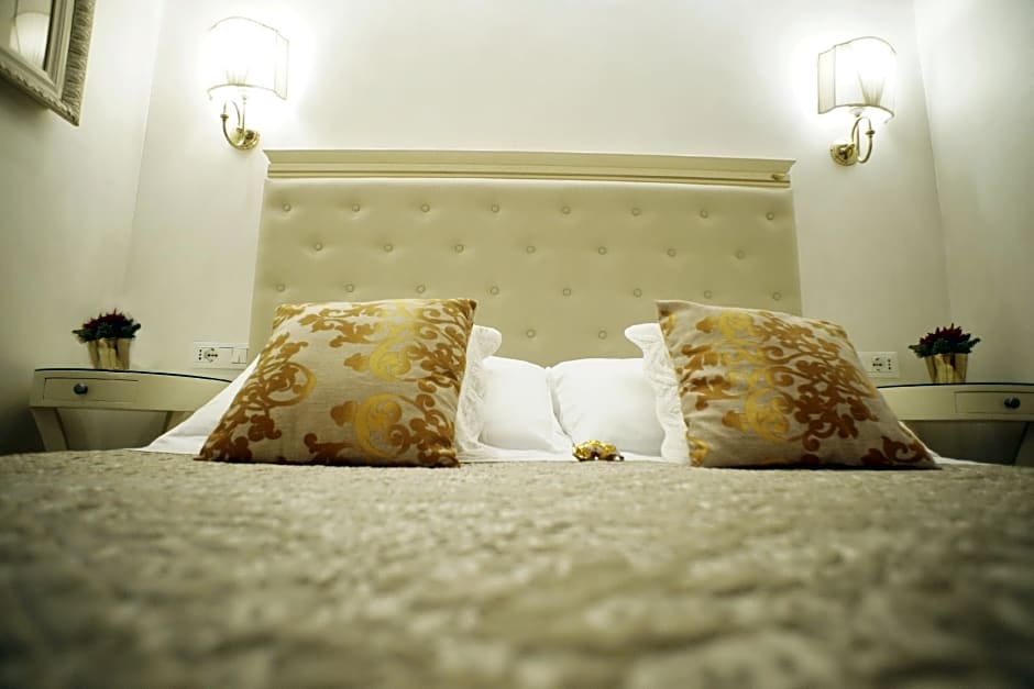 Photo 1 of 13 of Double Room