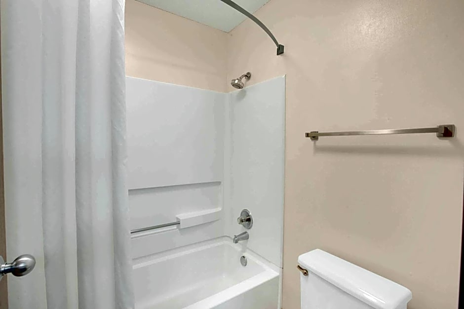 Baymont Inn & Suites by Wyndham Richmond