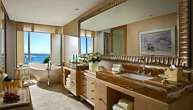 The Mulia