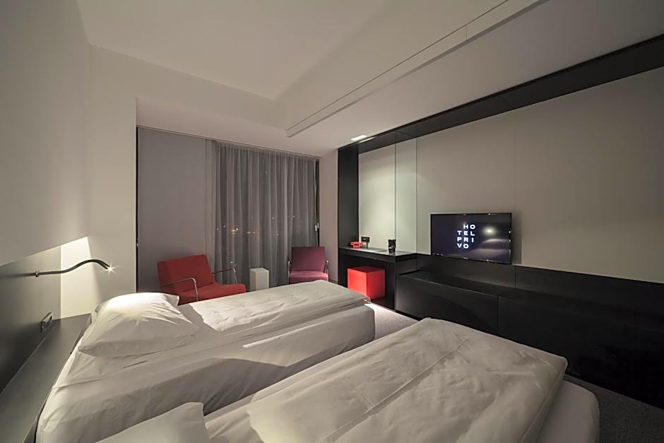 Zdjęcie 1 z 6 — 2 Beds