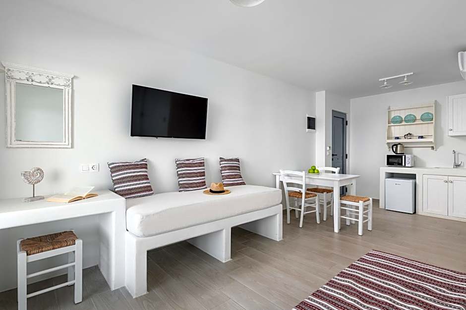 Stegna Akti Luxury Suites