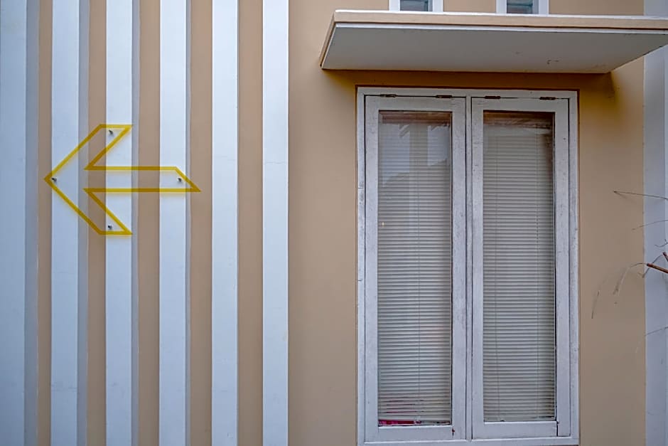 OYO Life 2417 Melati Residence