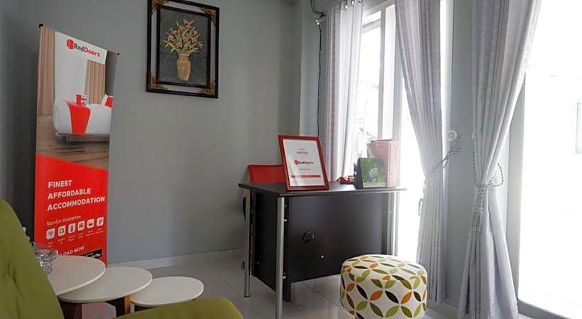 RedDoorz Syariah near RSUD Margono Purwokerto