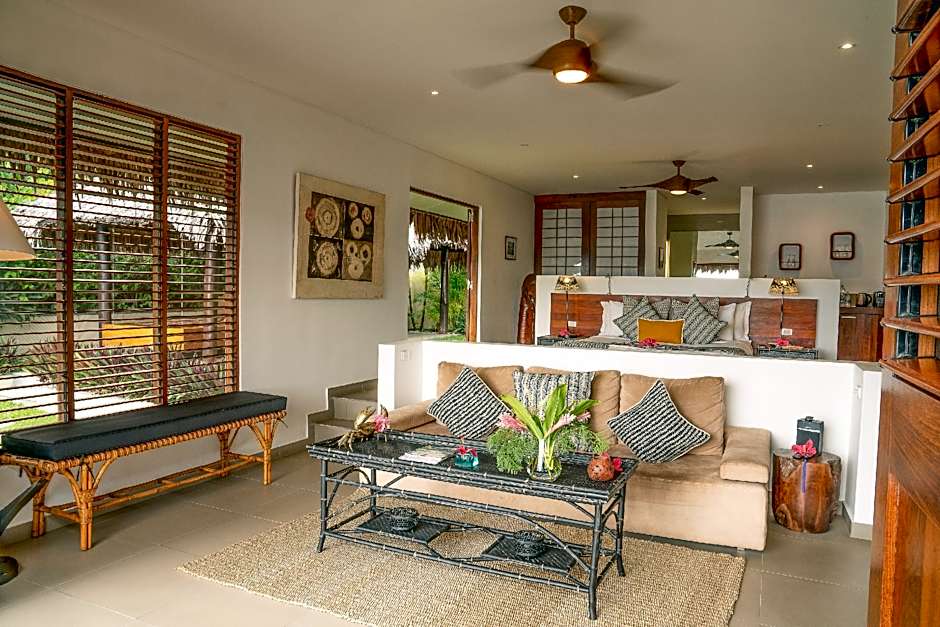 Photo 1 of 10 of Deluxe Waterfront Villa