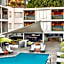 Sunset Marquis Hotel