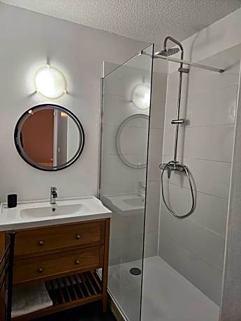 Family Room with Shower