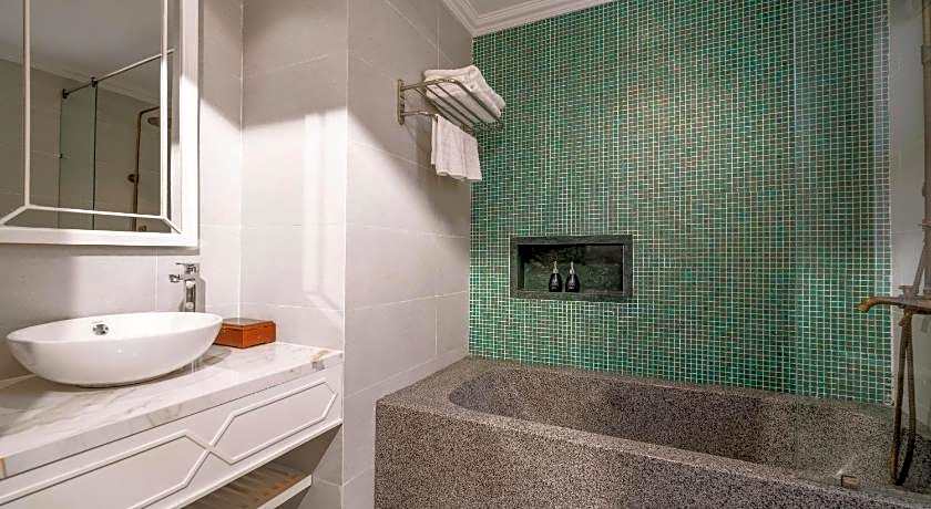 Lantana Boutique Hoi An Hotel