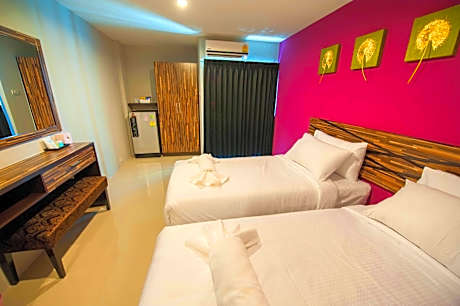 Special Offer - Superior Twin Room with Airport Transfer