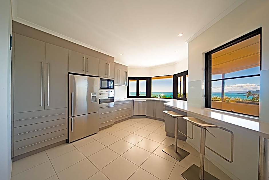 Sea Star Apartments
