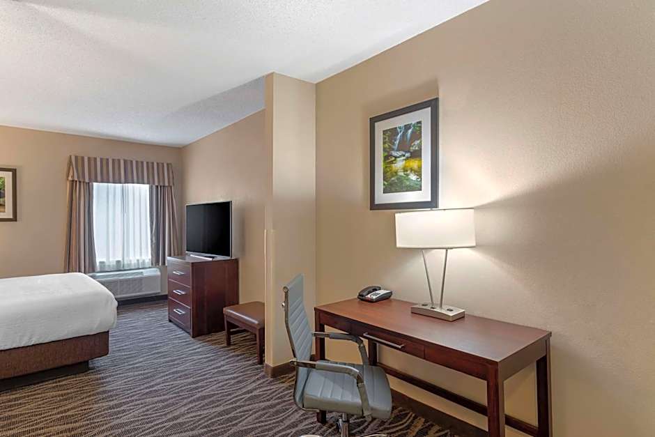 Best Western Plus Russellville Hotel and Suites