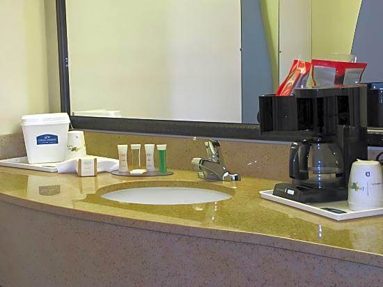 Hj Express Inn Tallahassee – Tallahassee, FL