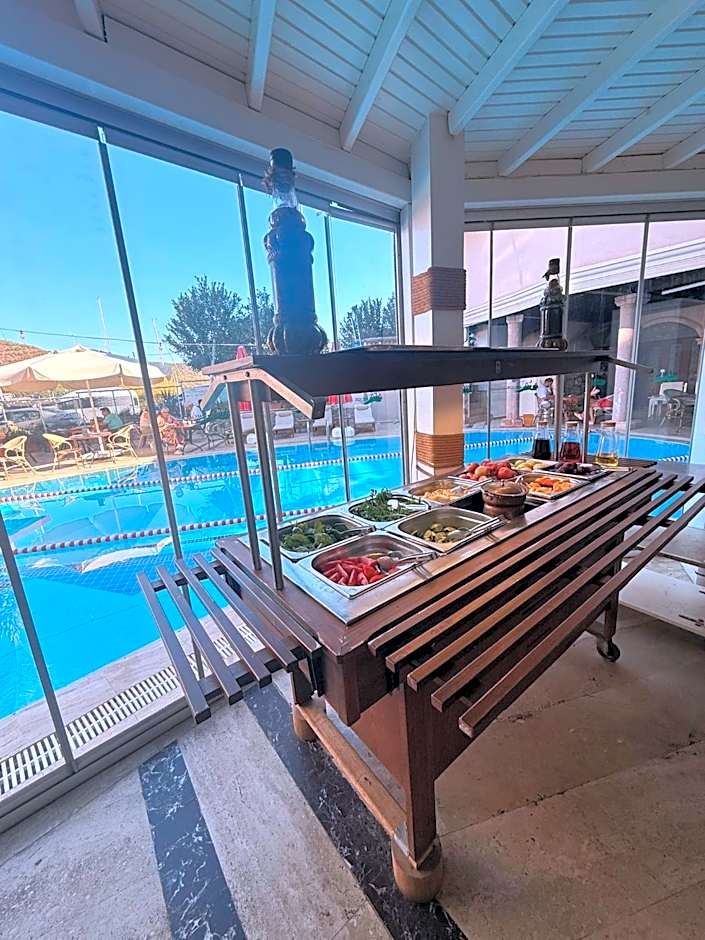 Ata Park Hotel