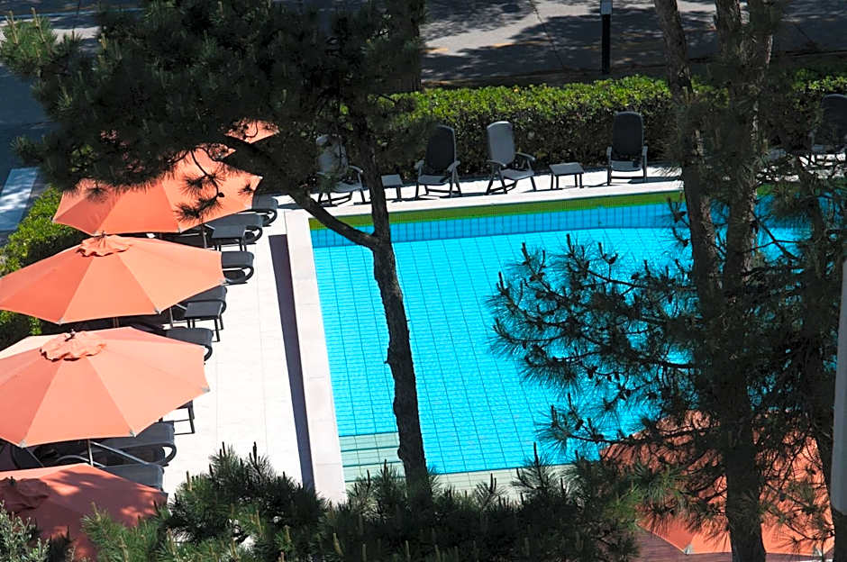 International Beach Hotel