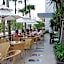 Kaya Hotel