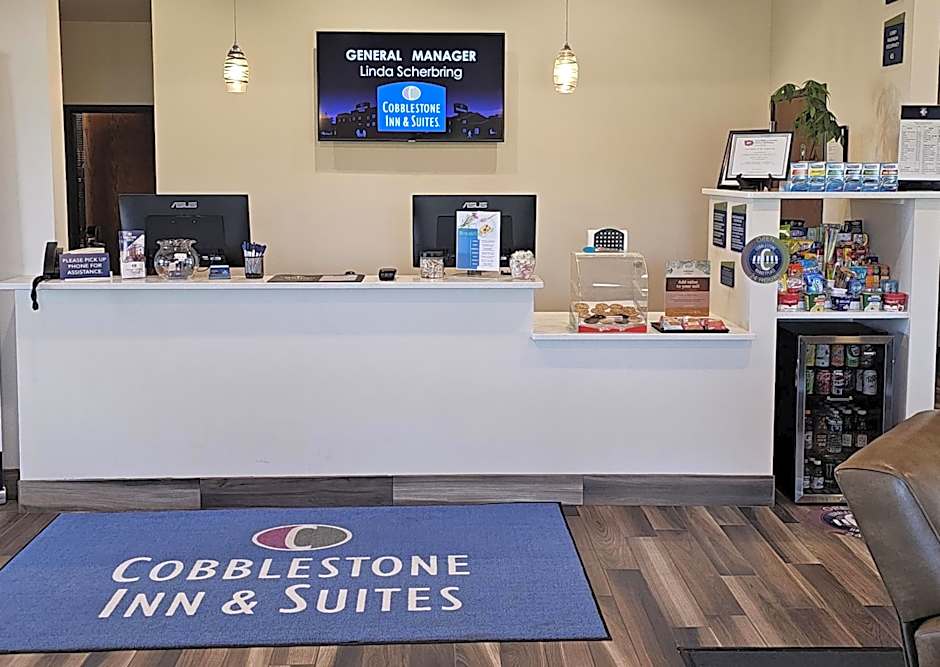 Cobblestone Inn & Suites - Manchester