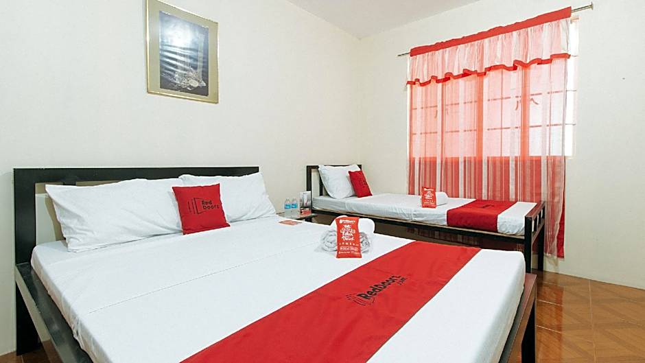 RedDoorz @ FDB Homes Nueva Ecija