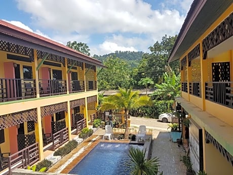 Fasai House by Paradee
