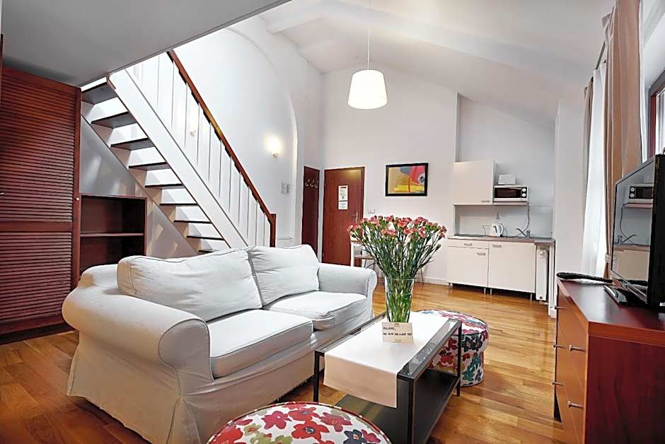 Gołębia 8 Residence
