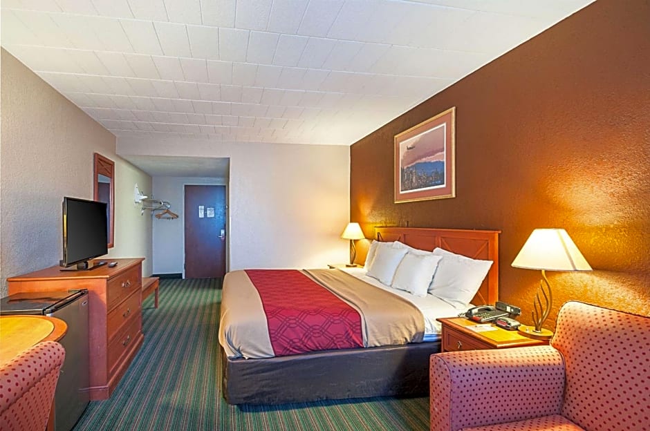 Quality Inn Near Pimlico Racetrack