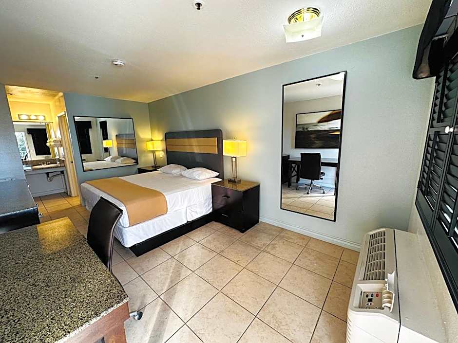 Casa Blanca Express & Suites Cypress Buena Park - Anaheim Area