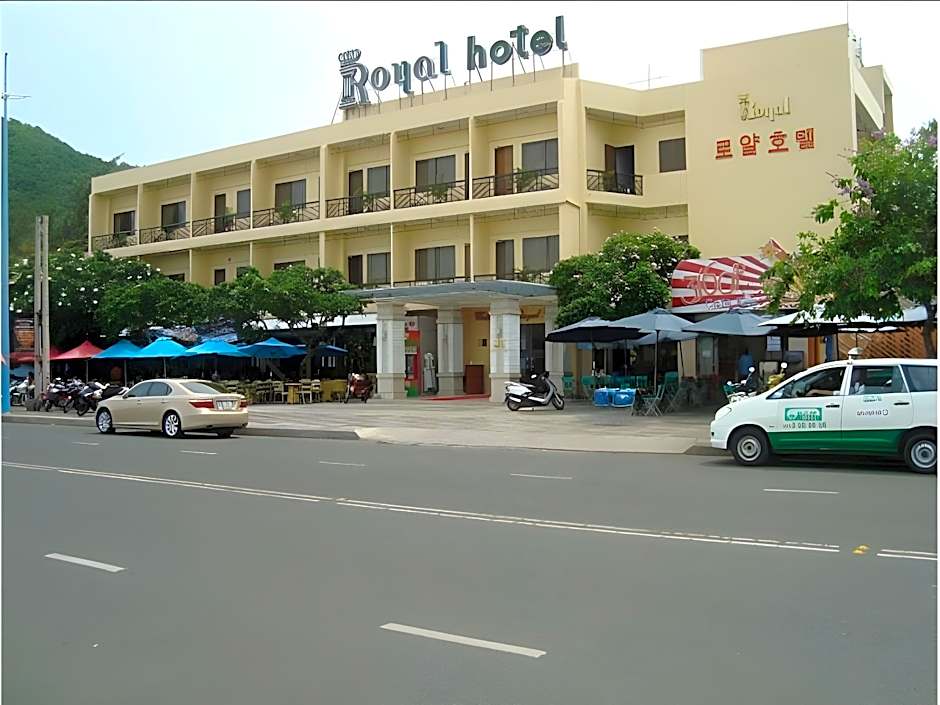 Royal Hotel