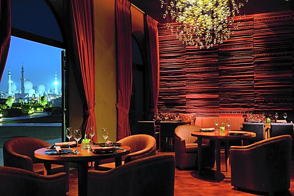 The Ritz-Carlton Abu Dhabi - Grand Canal