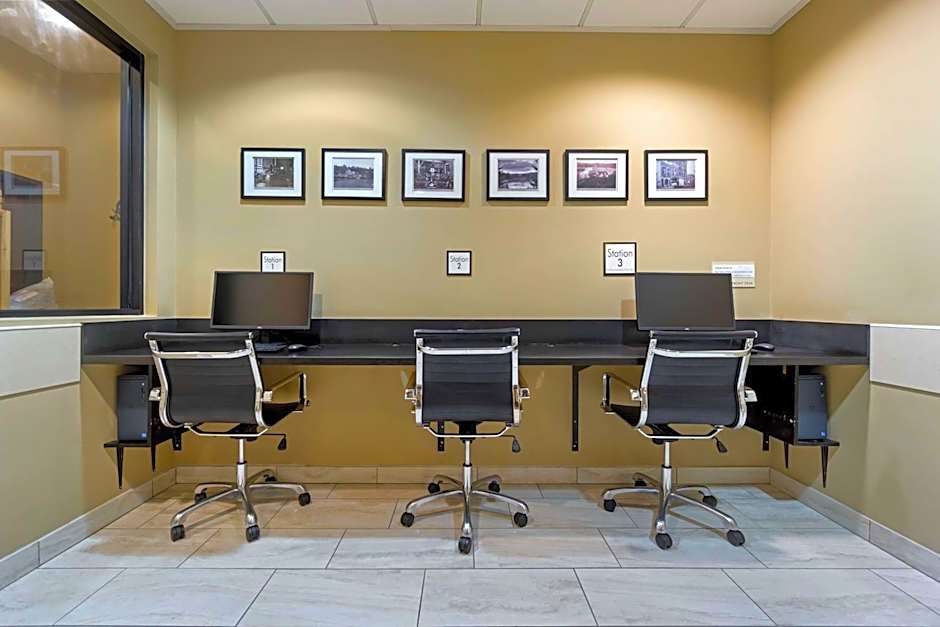 Best Western Plus Lacey Inn & Suites