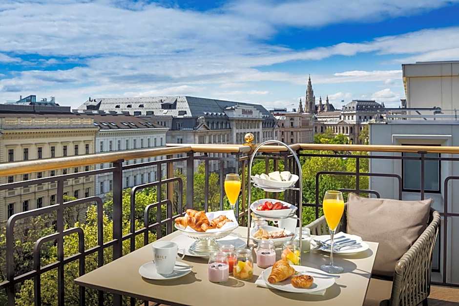 Hilton Vienna Plaza