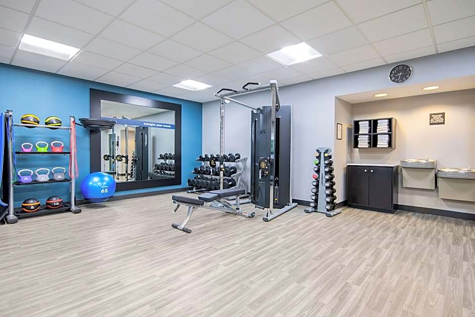 Hampton Inn By Hilton East Aurora