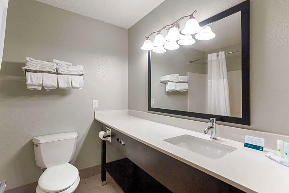 Quality Inn & Suites