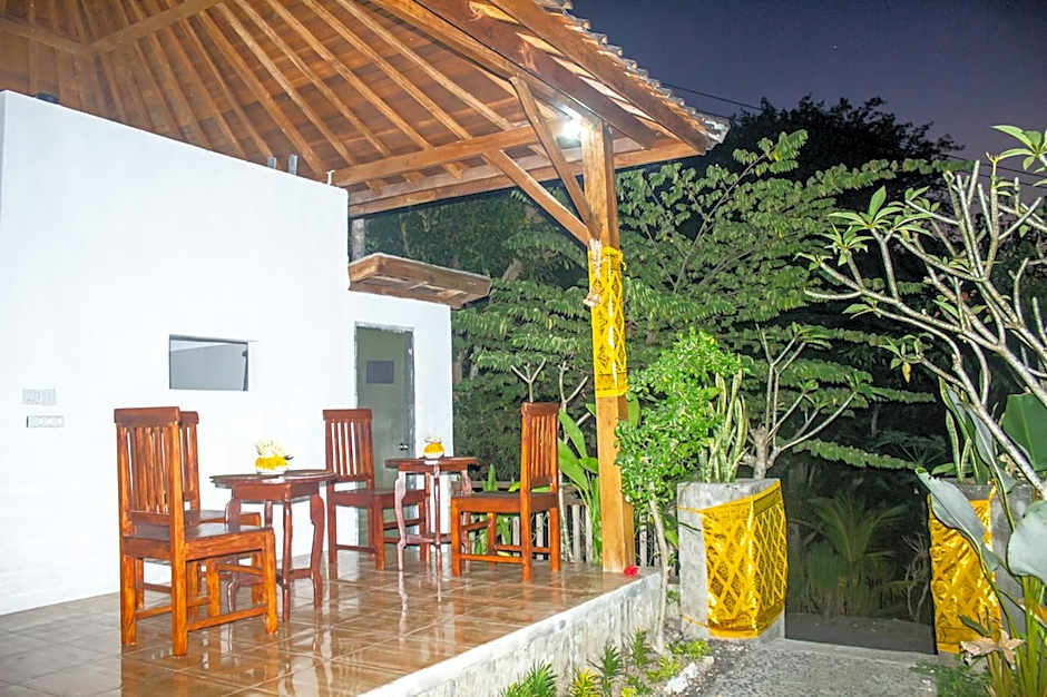 Kurnia Guest House & Spa 