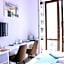 Hotel Mika Downtown