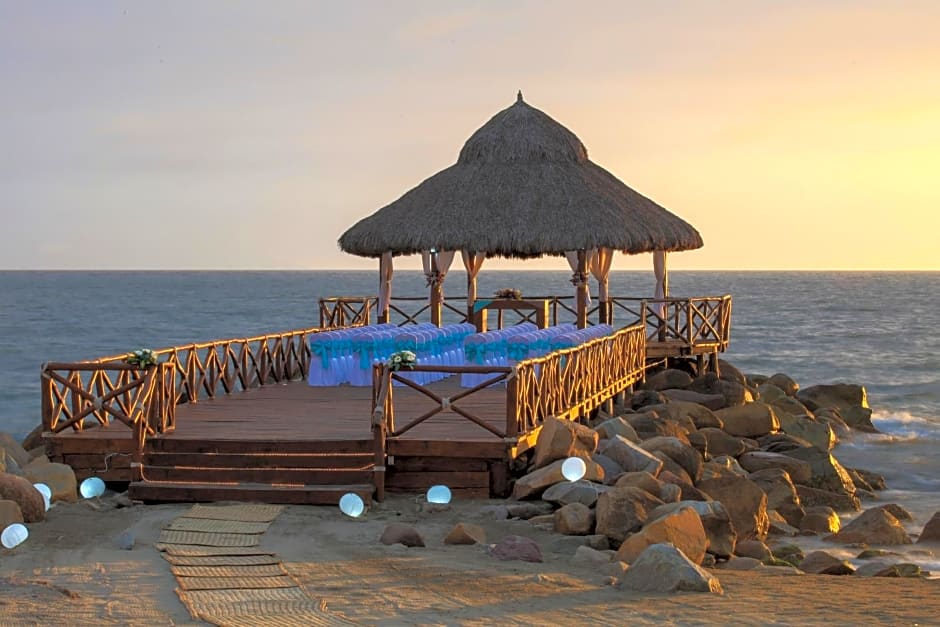 Crown Paradise Club Puerto Vallarta All Inclusive