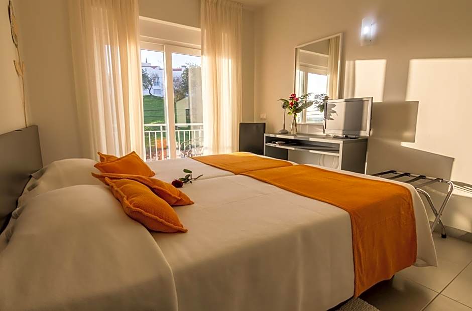 Photo 1 of 19 of 1 Double Bed or 2 Beds