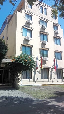 Hotel María Angola