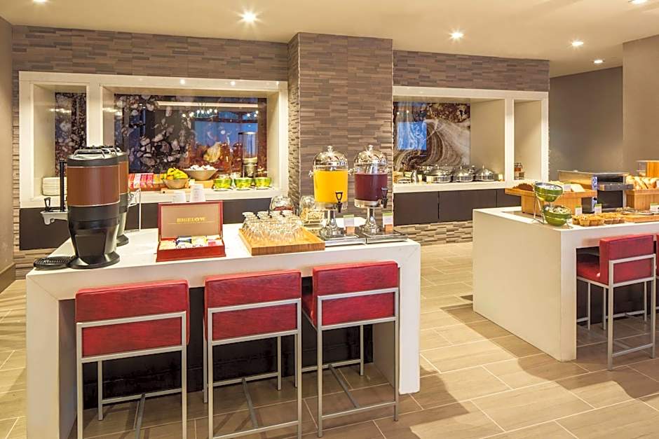 DoubleTree By Hilton Hotel Largo/Washington DC