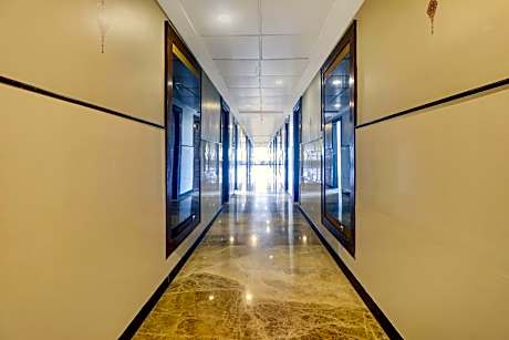 Collection O Hotel Kailash Inn