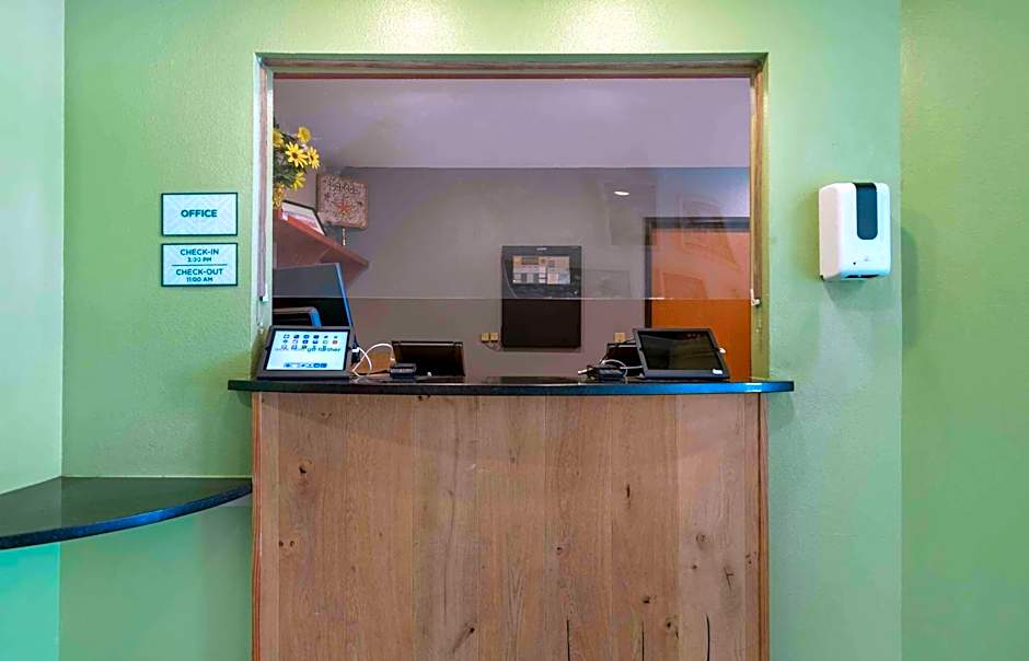 Extended Stay America Select Suites - Laredo