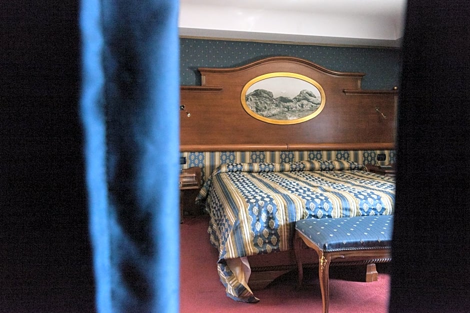 Hotel Royal