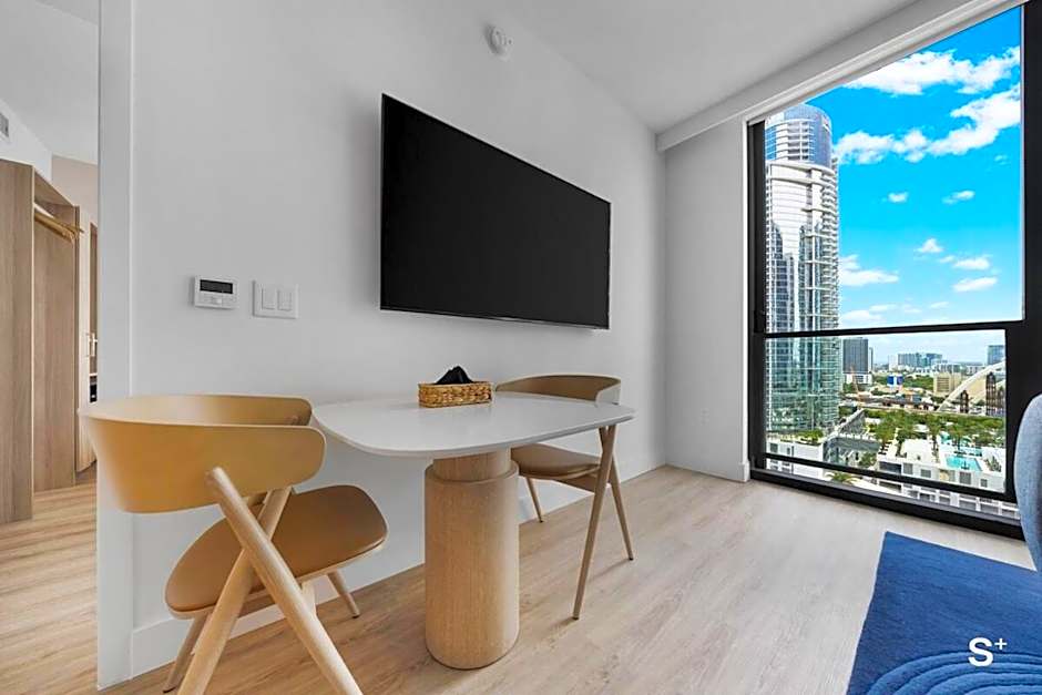 Gale Residence in Downtown Miami