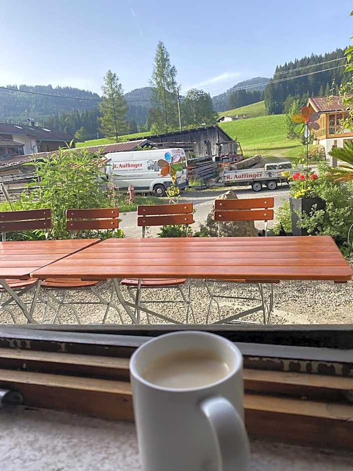 Nagelfluhhaus Hirsch