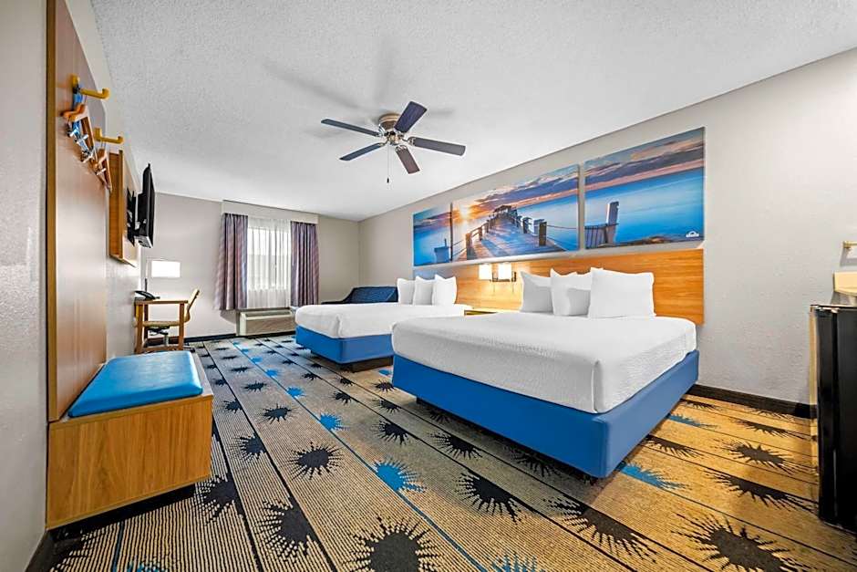 Days Inn by Wyndham Troy