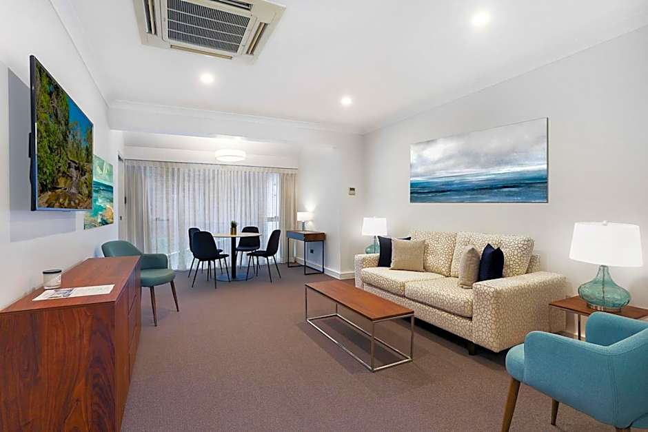 Killara Hotel & Suites