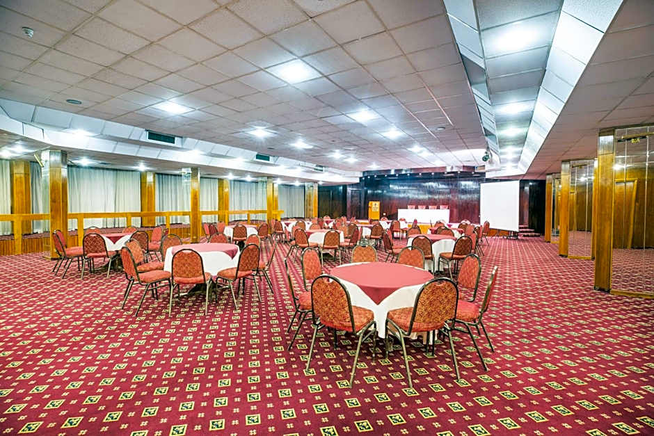 Pyramisa Luxor Hotel and Suites