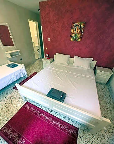 Triple Room with Bathroom