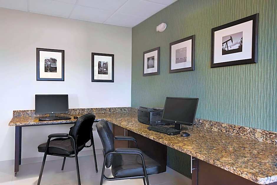 Baymont by Wyndham Hobbs