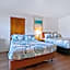 Crescent Beach Motel