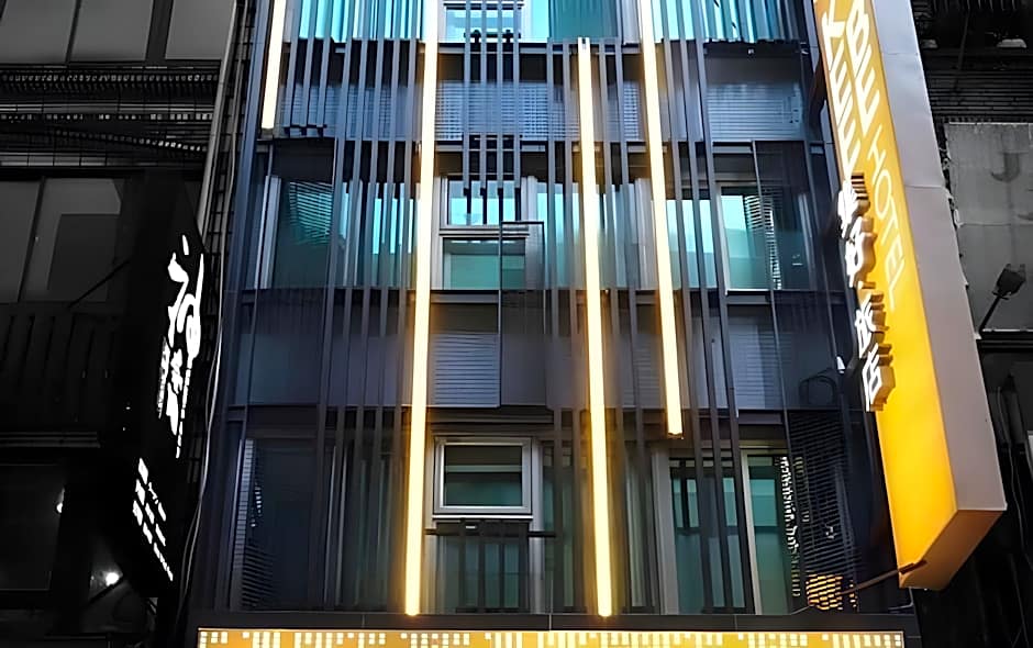 KEEBE Hotel
